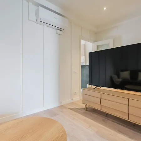 Apartment Creu Coberta Barcelona