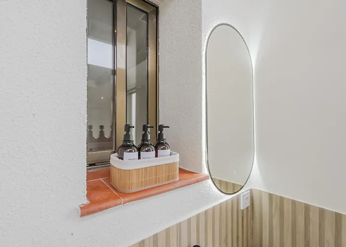 Creu Coberta Apartment *